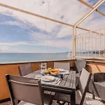 Apartamento Liliana - Sirena - Trilocale Elegante Con Balcone Vista Mare - Accesso Diretto