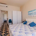 Liliana - Sirena - Trilocale Elegante Con Balcone Vista Mare - Accesso Diretto Varigotti