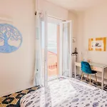 Apartamento Liliana - Sirena - Trilocale Elegante Con Balcone Vista Mare - Accesso Diretto *