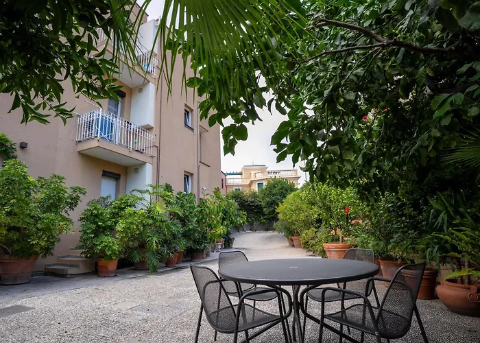 Liliana - Sirena - Trilocale Elegante Con Balcone Vista Mare - Accesso Diretto