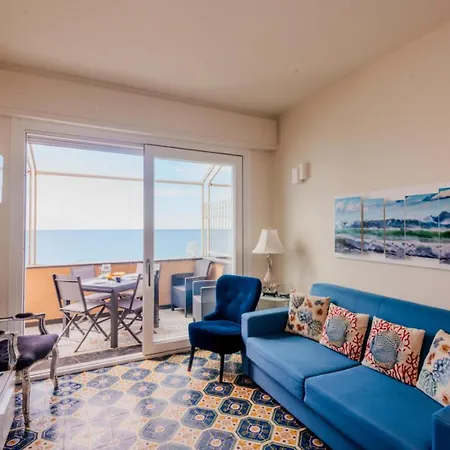 Apartment Liliana - Casa Azul - Trilocale Elegante Con Balcone Vista Mare - Accesso Diretto Varigotti