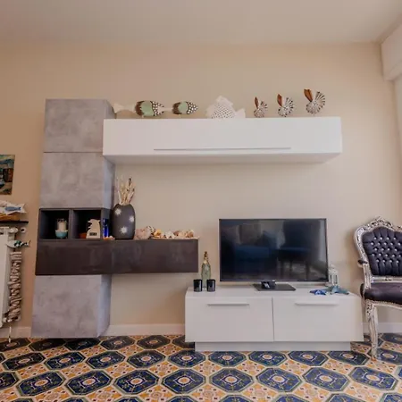 Liliana - Casa Azul - Trilocale Elegante Con Balcone Vista Mare - Accesso Diretto Apartment *
