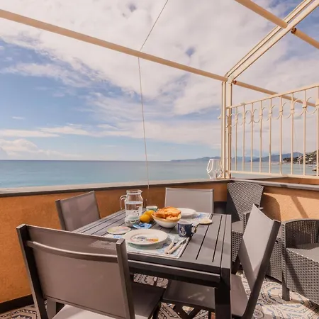 Daire Liliana - Sirena - Trilocale Elegante Con Balcone Vista Mare - Accesso Diretto
