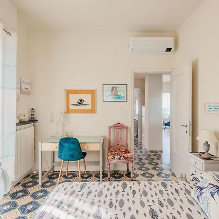 Liliana - Sirena - Trilocale Elegante Con Balcone Vista Mare - Accesso Diretto Apartamento Varigotti