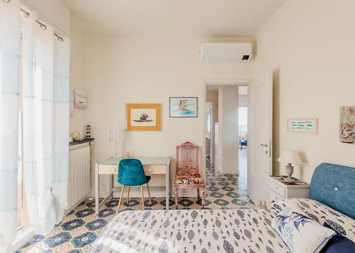 Liliana - Sirena - Trilocale Elegante Con Balcone Vista Mare - Accesso Diretto Apartamento Varigotti